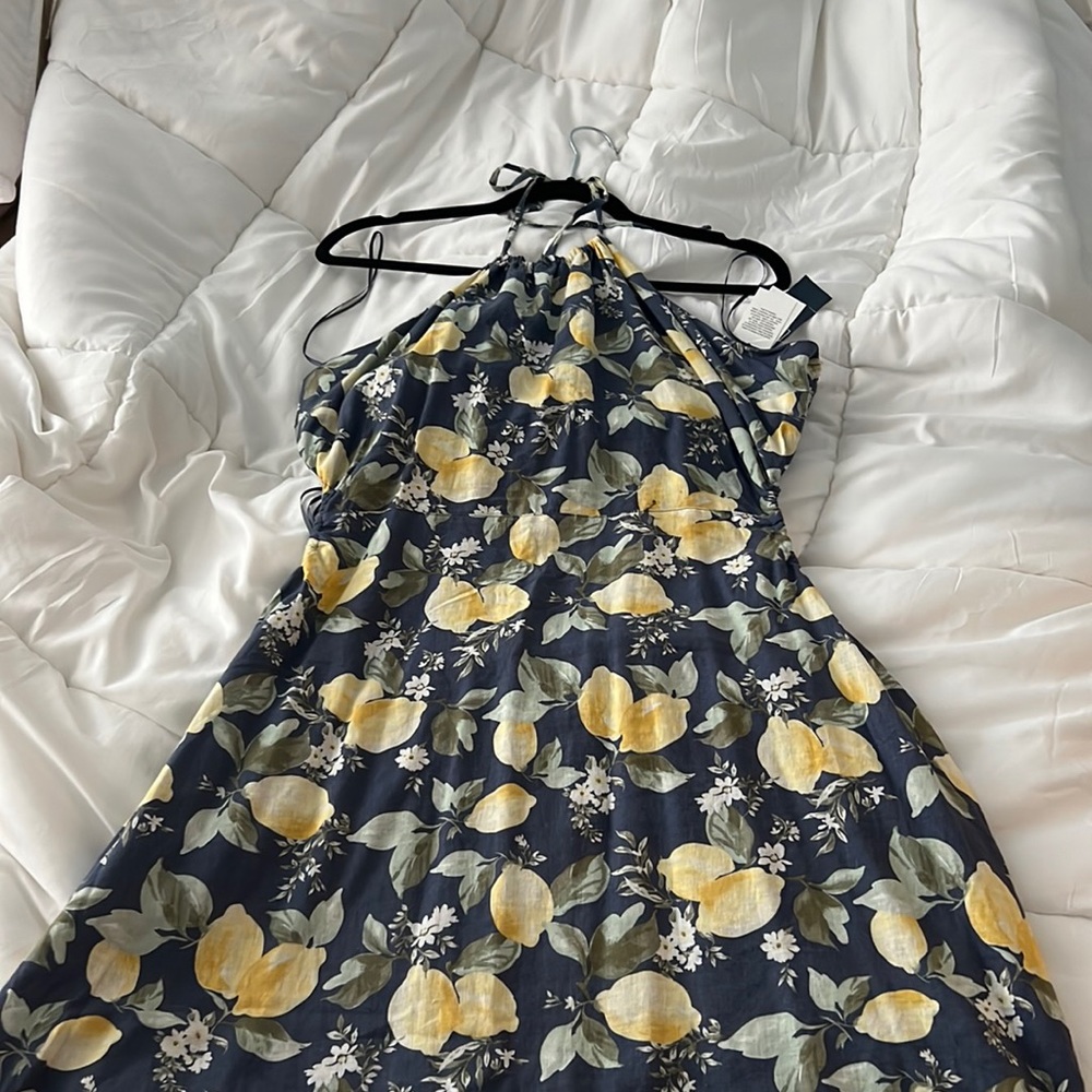 Abercrombie lemon dress